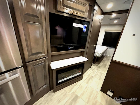 2025 Forest River Georgetown 5 Series 31L5 RV Photo 3