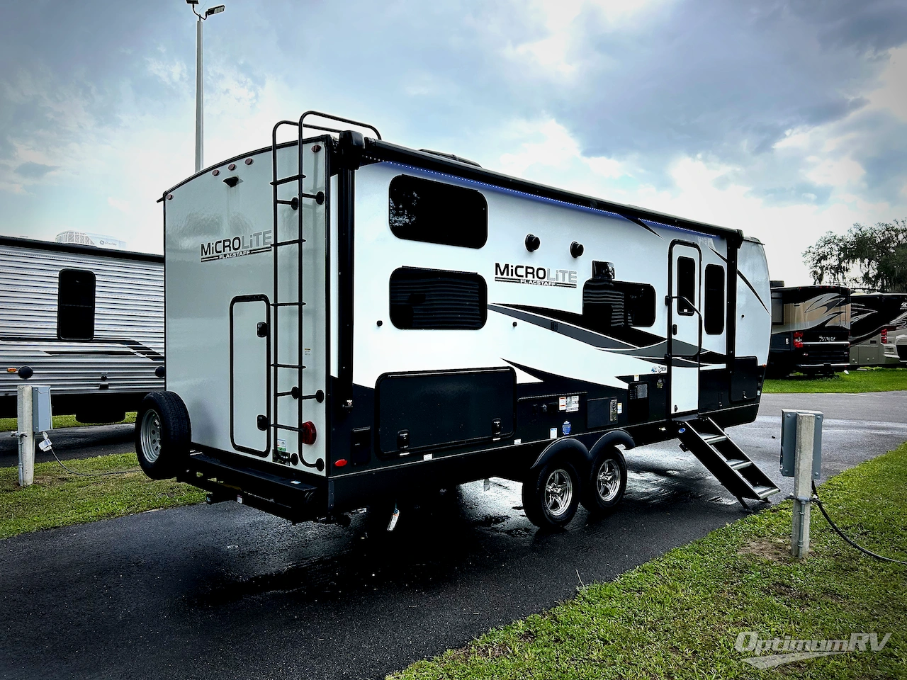 2025 Forest River Flagstaff Micro Lite 25BRDS Photo 2