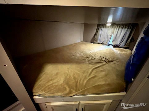 2019 Winnebago Towables Minnie 2455BHS RV Photo 4