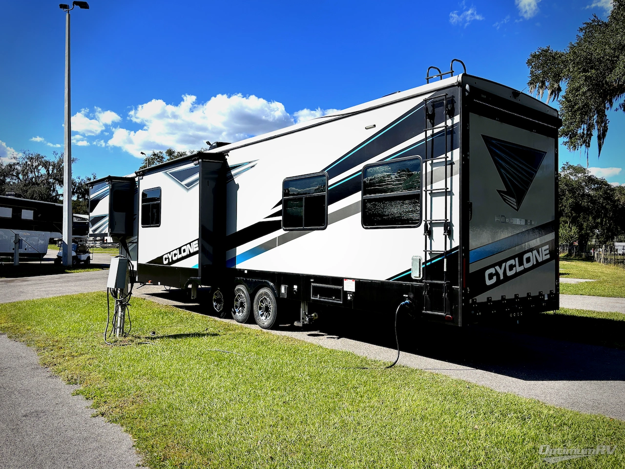 2023 Heartland Cyclone 4014C Photo 3