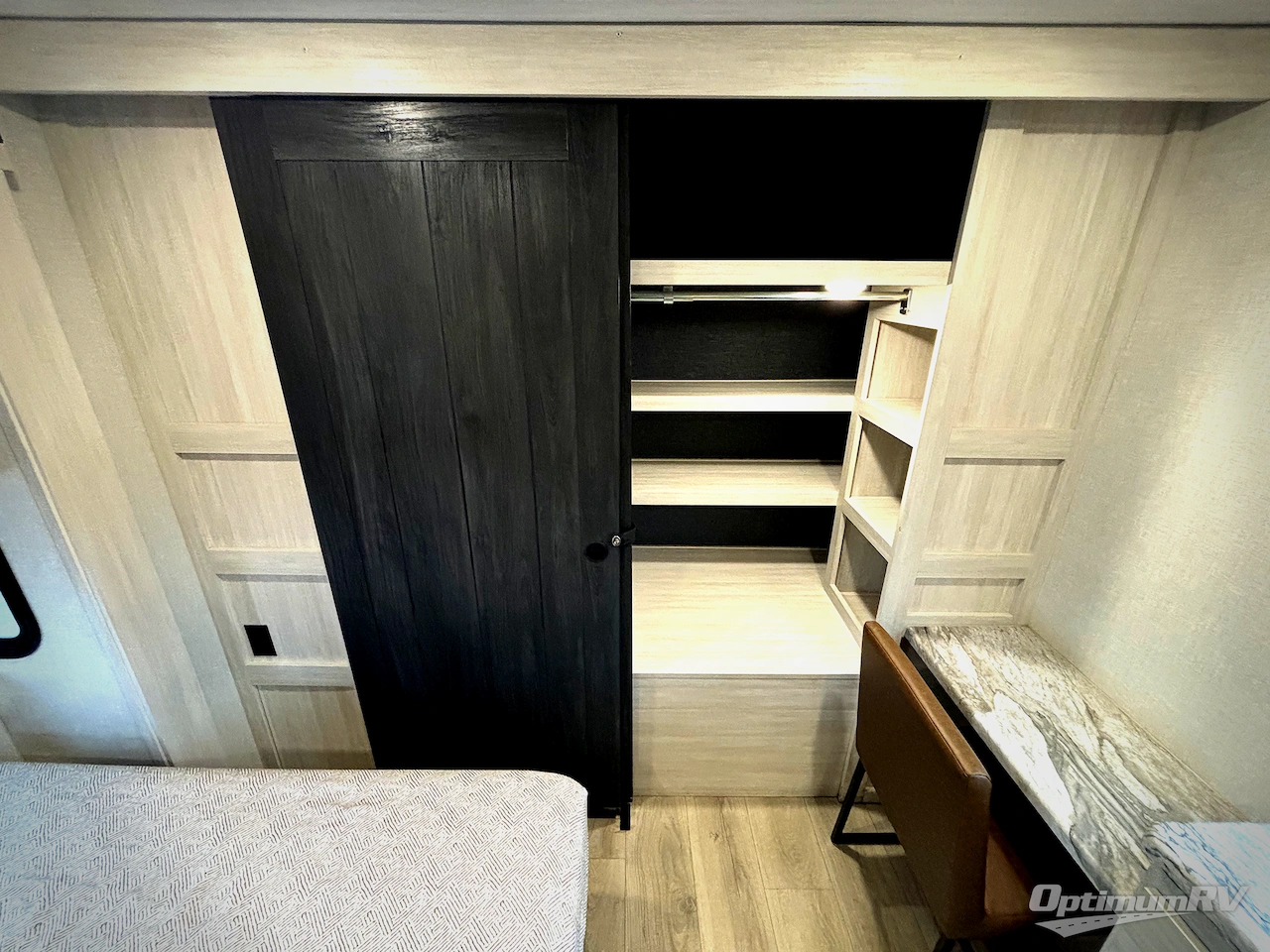 2024 Forest River Grand Surveyor 302RDBS Photo 12