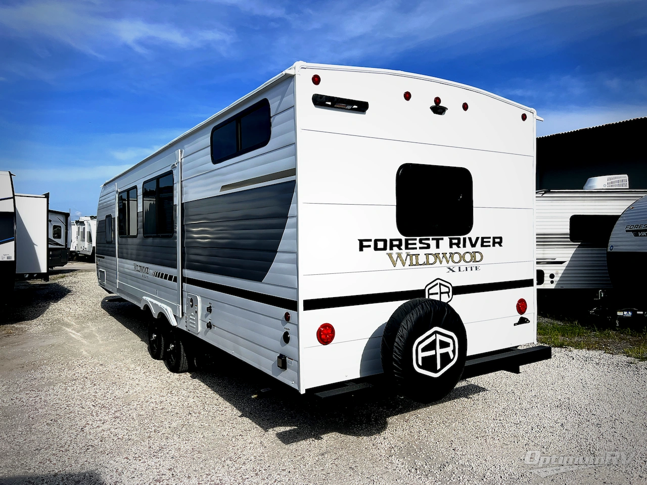 2026 Forest River Wildwood X-Lite 28VBXL Photo 3
