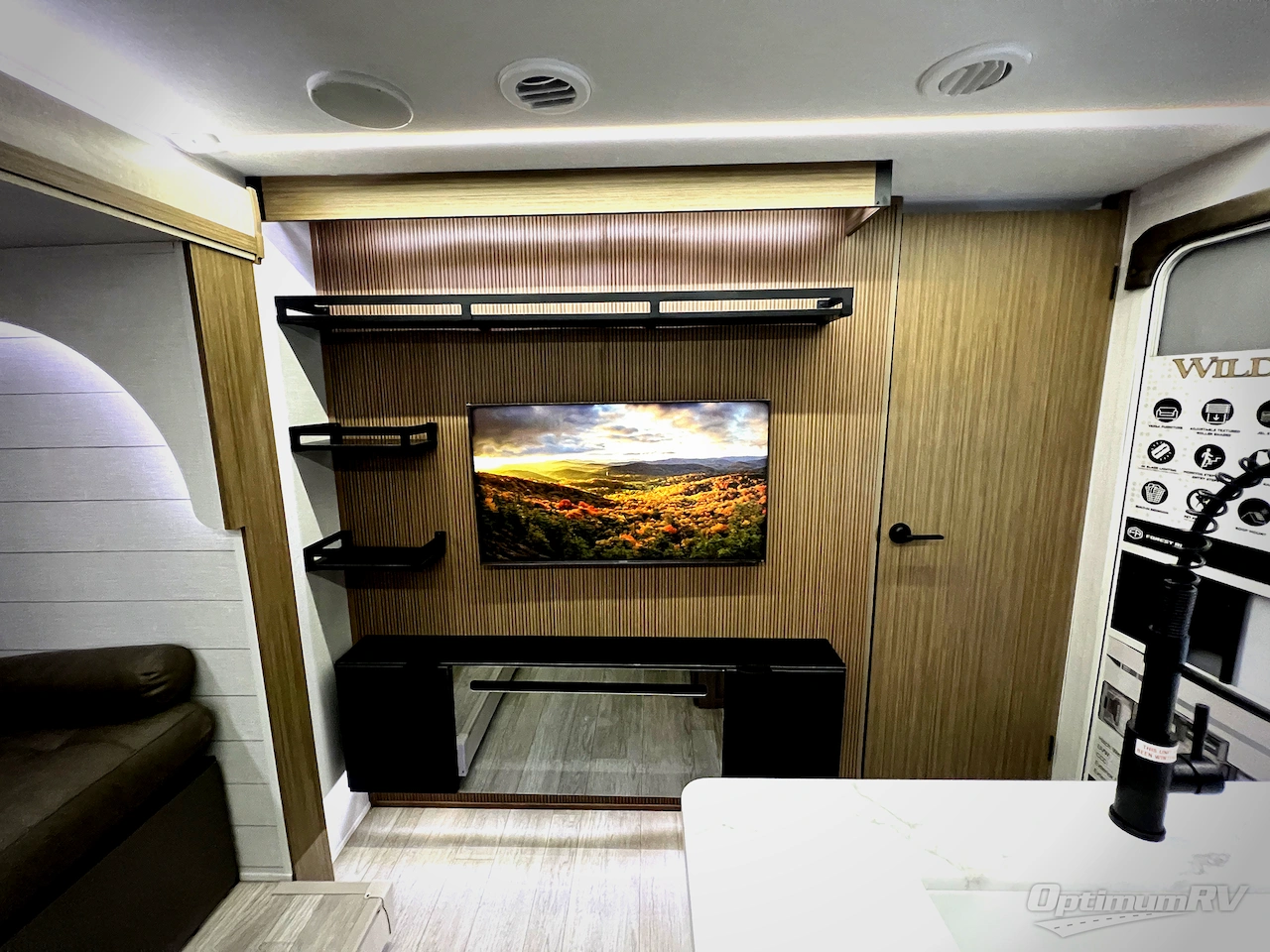 2026 Forest River Wildwood X-Lite 28VBXL Photo 8