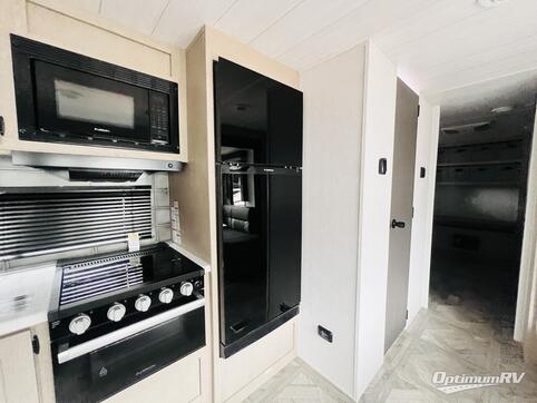 2024 Forest River Wildwood 31KQBTS RV Photo 3