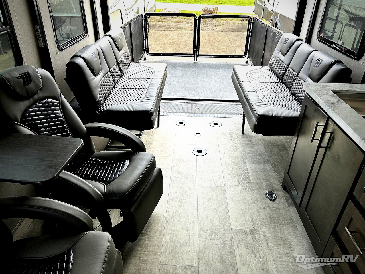 2021 Grand Design Momentum G-Class 21G Photo 3