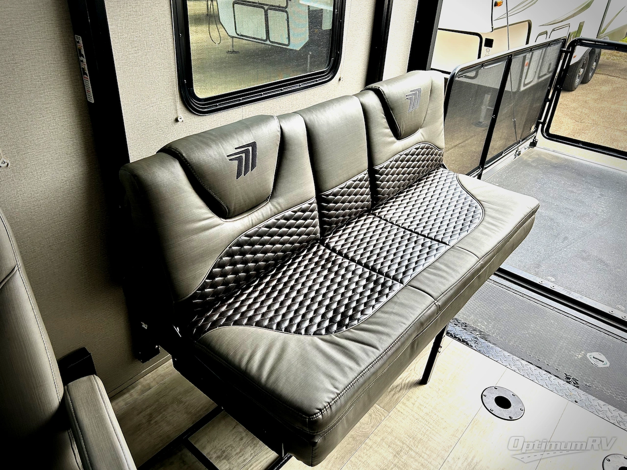 2021 Grand Design Momentum G-Class 21G Photo 12