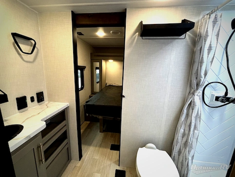 2027 Keystone Hideout 210RL RV Photo 3