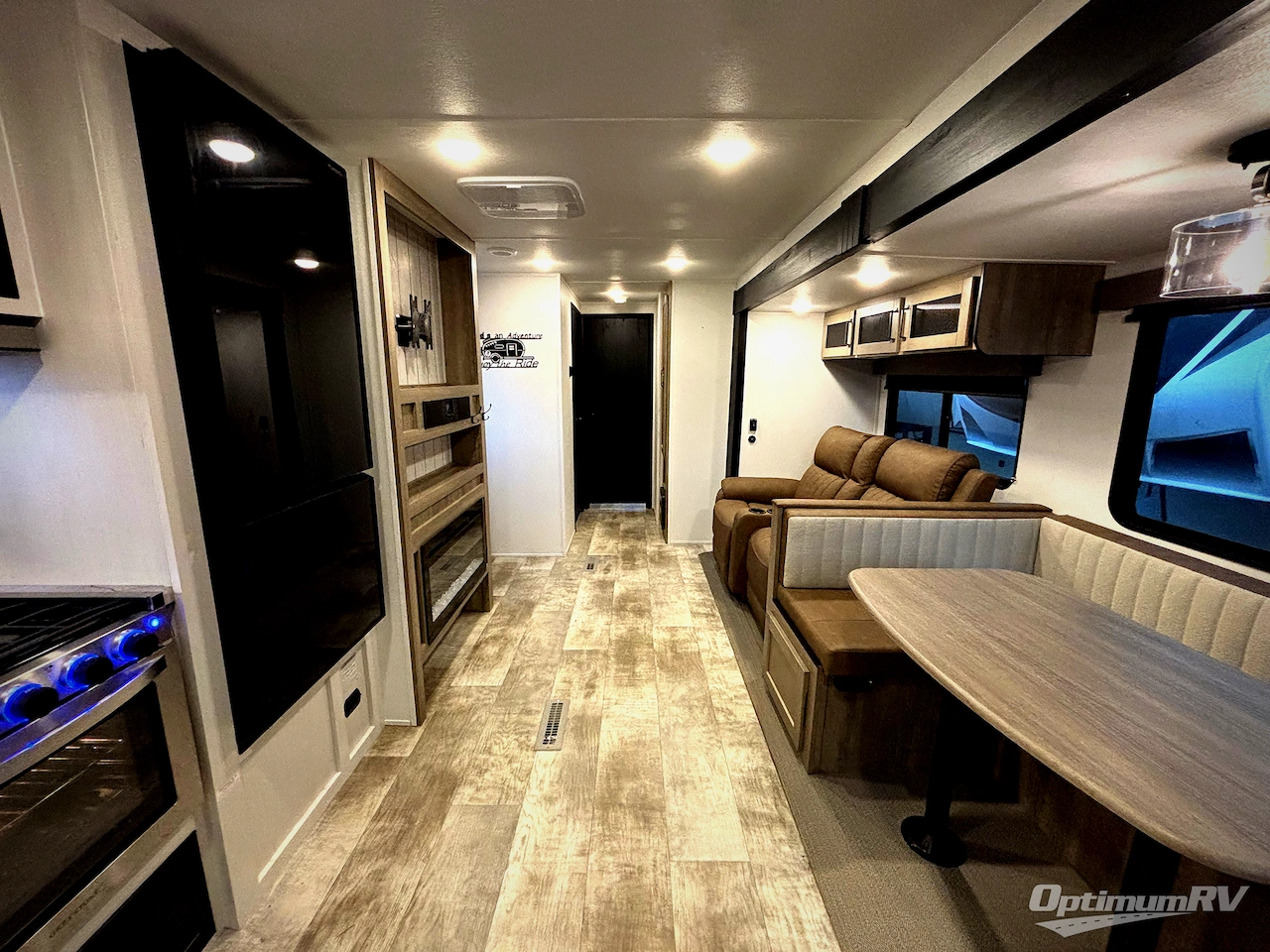 2025 Palomino Puma 31QBBH Photo 4