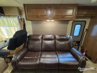 2015 Thor Hurricane 34J RV Photo 3