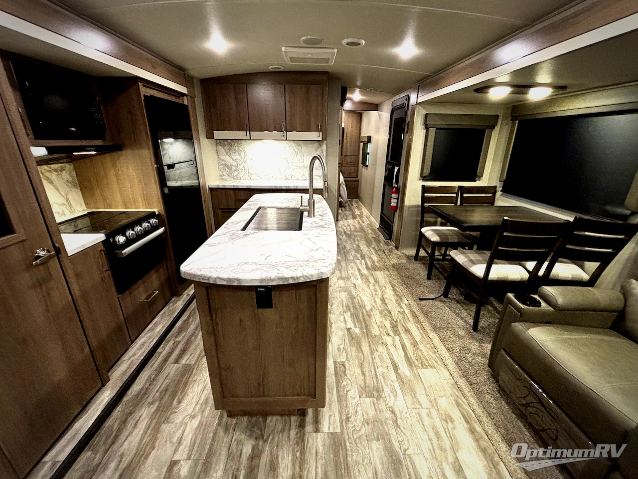 2022 Grand Design Imagine 2970RL Photo 5