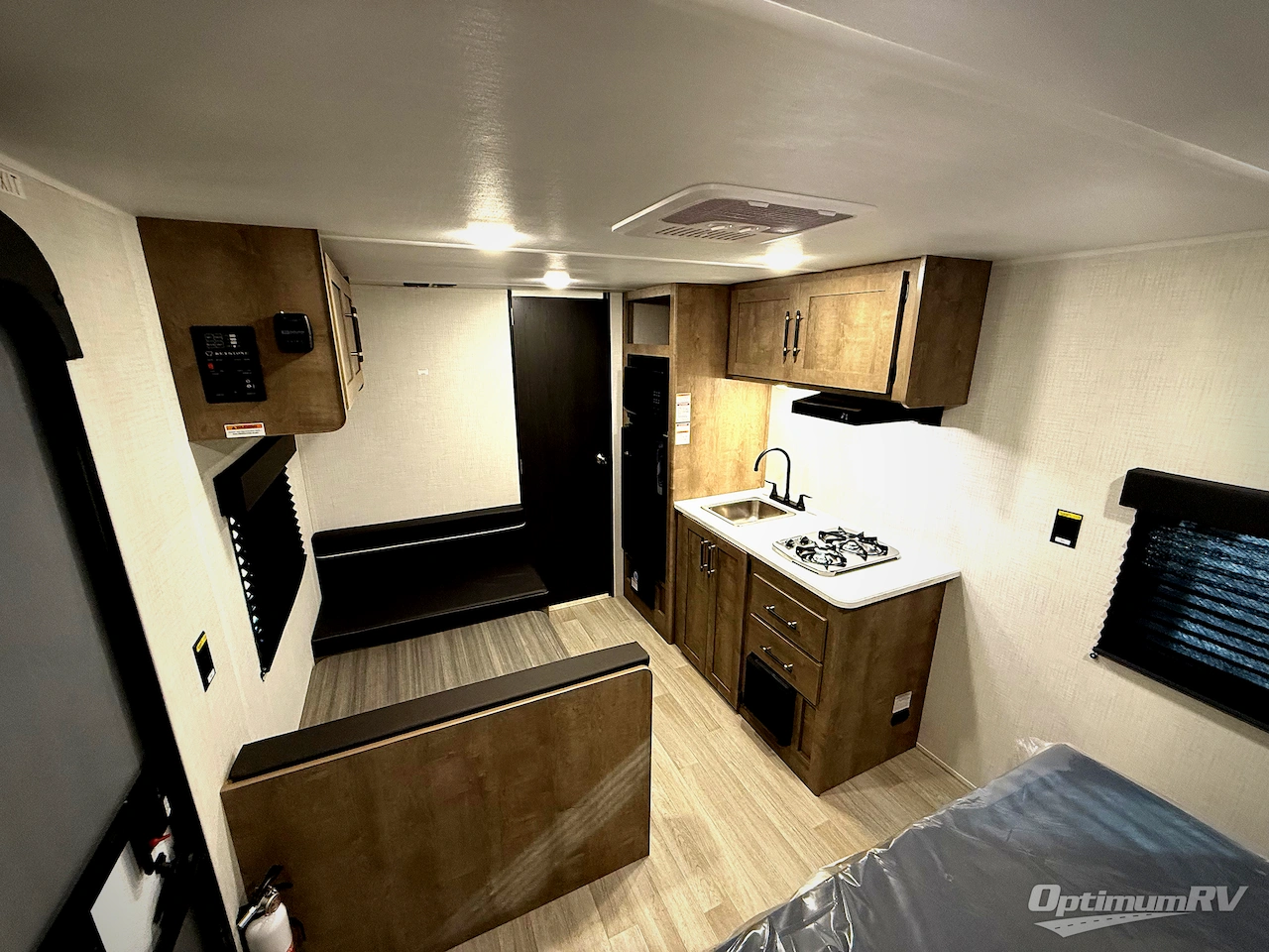 2026 Keystone Springdale Mini 1700FQ Photo 5