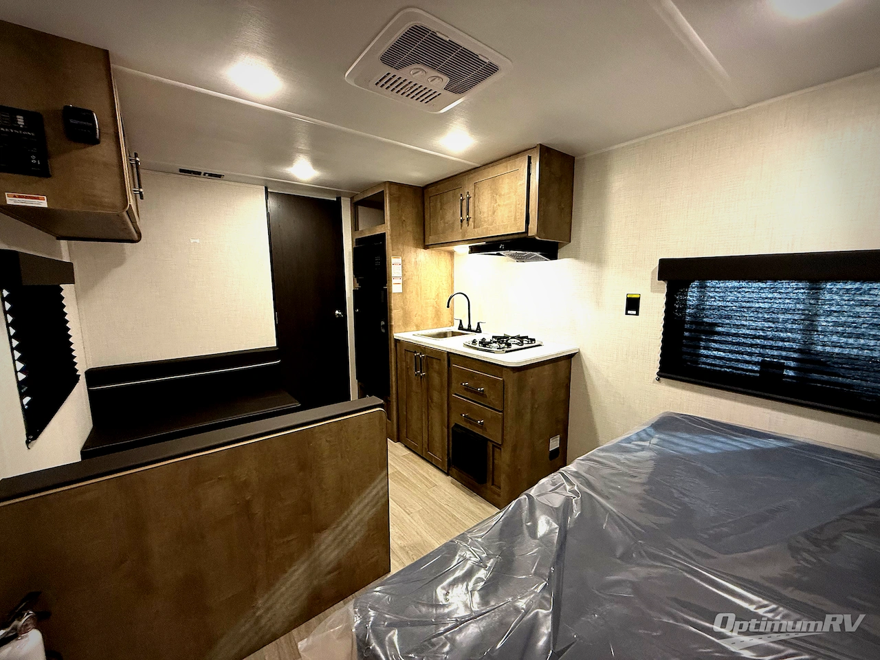 2026 Keystone Springdale Mini 1700FQ Photo 4