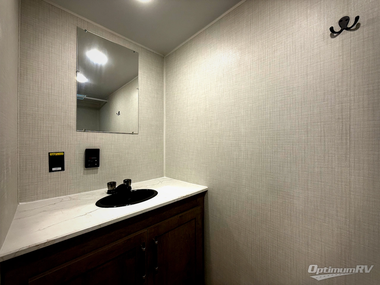 2026 Keystone Springdale Mini 1700FQ Photo 10