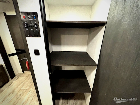 2026 Venture Sienna SA251VRB RV Photo 3