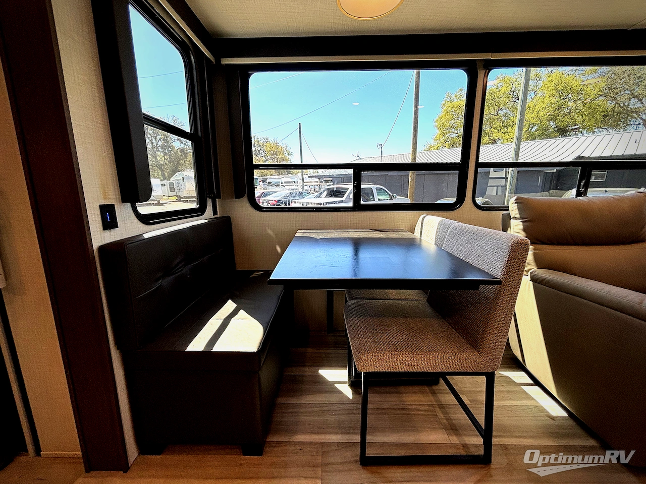 2026 Keystone Cougar 316RLS Photo 17