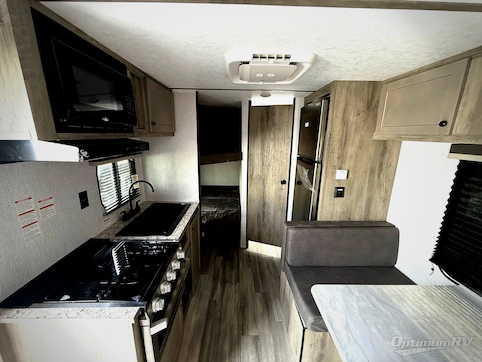 2026 Sunset Park Sun Lite LTD 21DB RV Photo 2
