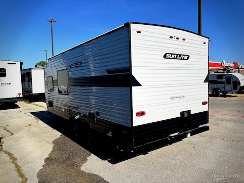 2026 Sunset Park Sun Lite LTD 21DO RV Photo 2
