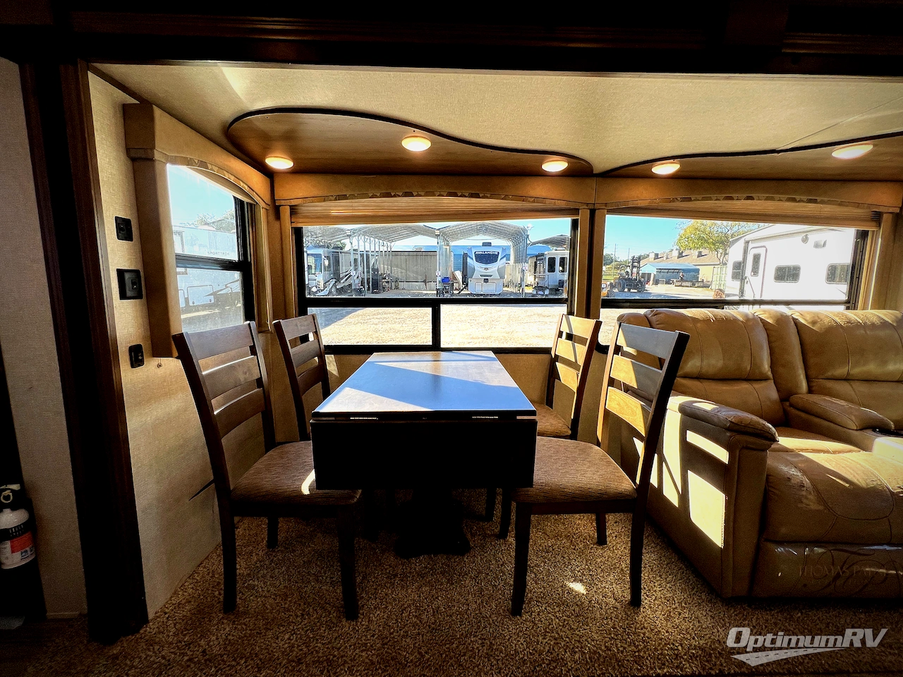 2018 Keystone Cougar Half-Ton Series 32RLI Photo 10