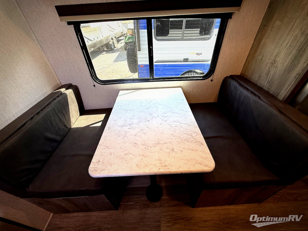 2026 Sunset Park Sun Lite LTD 19RB Photo 6