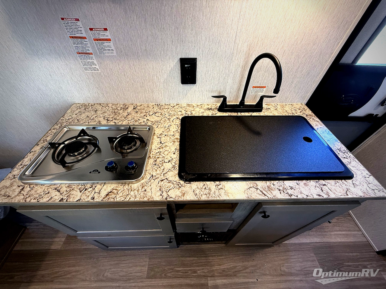 2026 Sunset Park Sun Lite LTD 19RB Photo 8