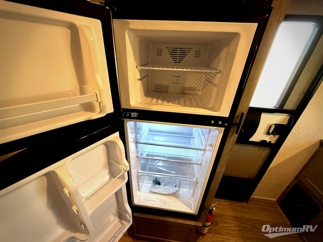 2026 Sunset Park Sun Lite LTD 19RK Photo 11