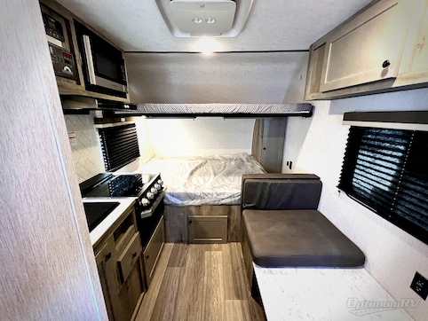 2026 Sunset Park Sun Lite 16BH RV Photo 2