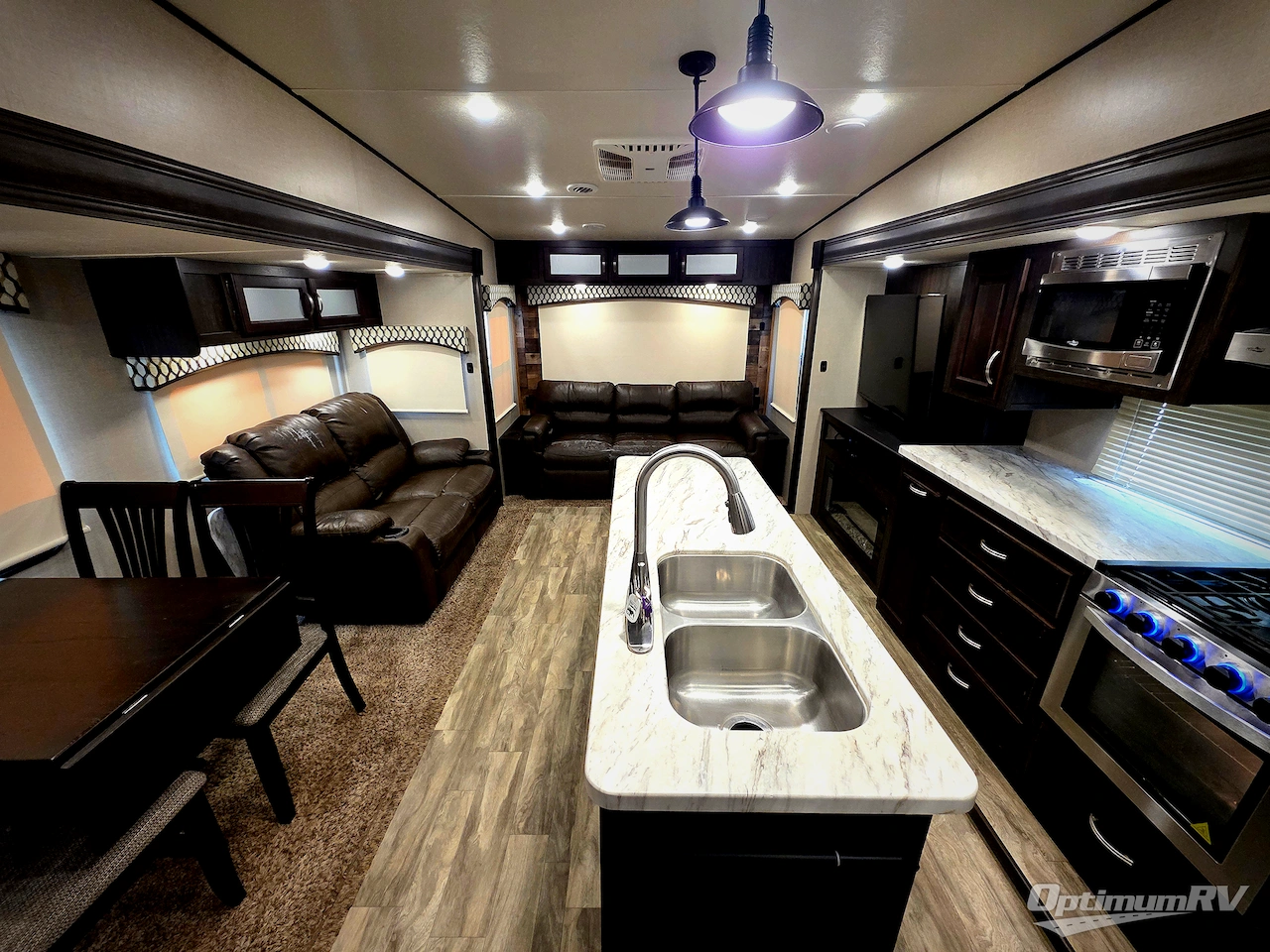 2020 Shasta Phoenix Lite 30RLS Photo 2
