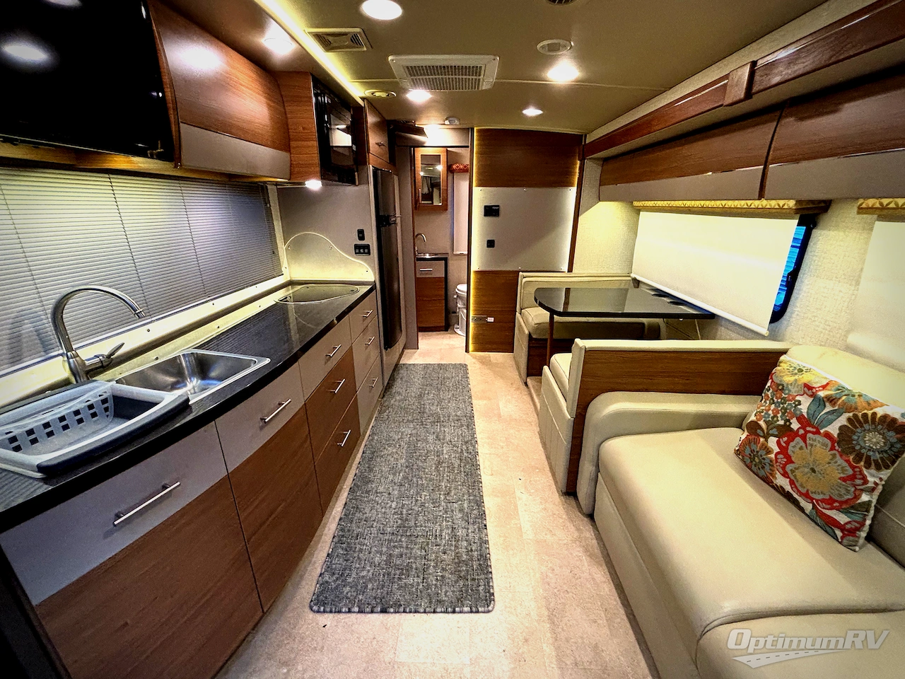 2015 Winnebago View 24M Photo 4