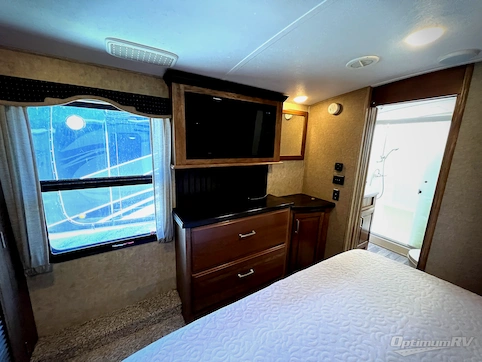 2017 Keystone Montana 3721RL RV Photo 4