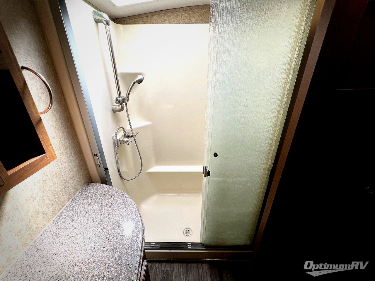 2017 Keystone Montana 3721RL Photo 18