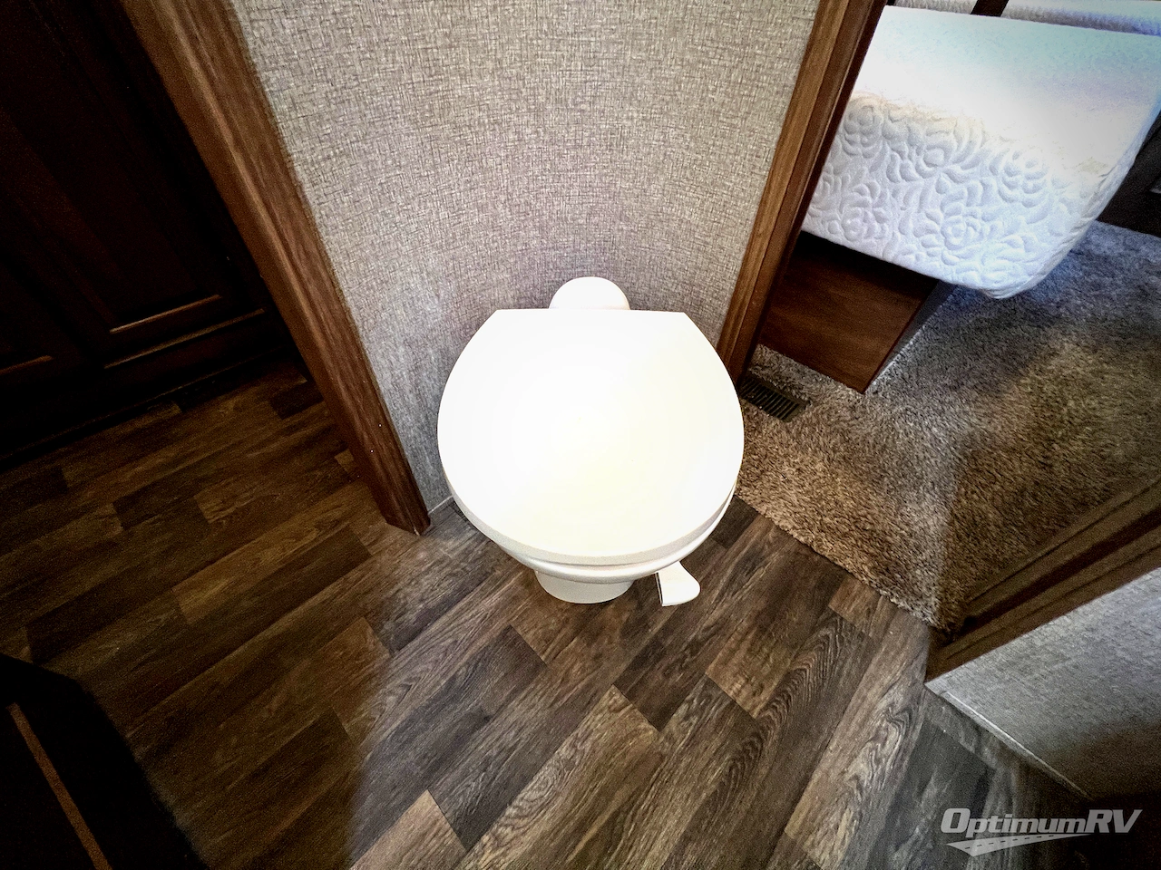 2017 Keystone Montana 3721RL Photo 19