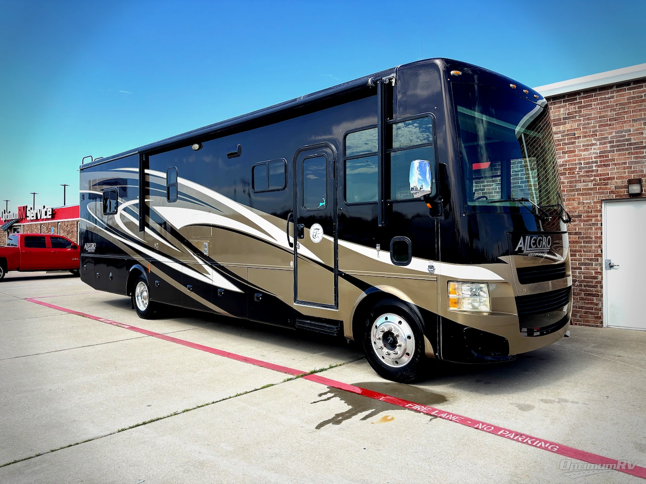 2013 Tiffin Allegro 36 LA Photo 1