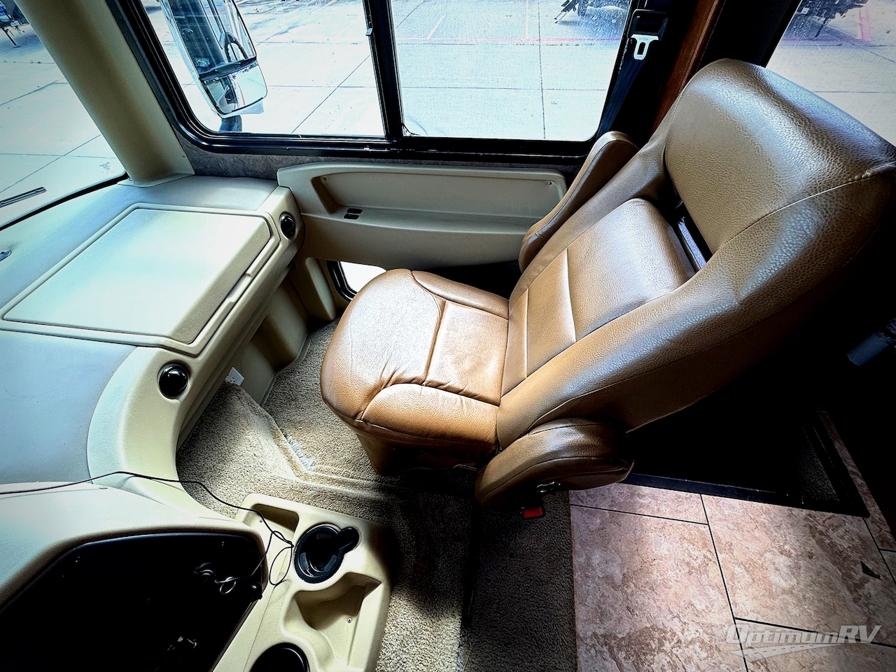 2013 Tiffin Allegro 36 LA Photo 8