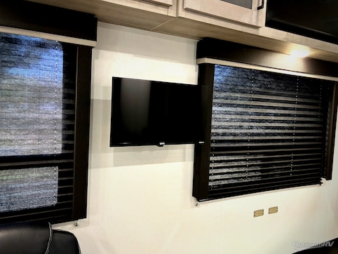 2024 Keystone Fuzion Impact Edition 3423 RV Photo 4