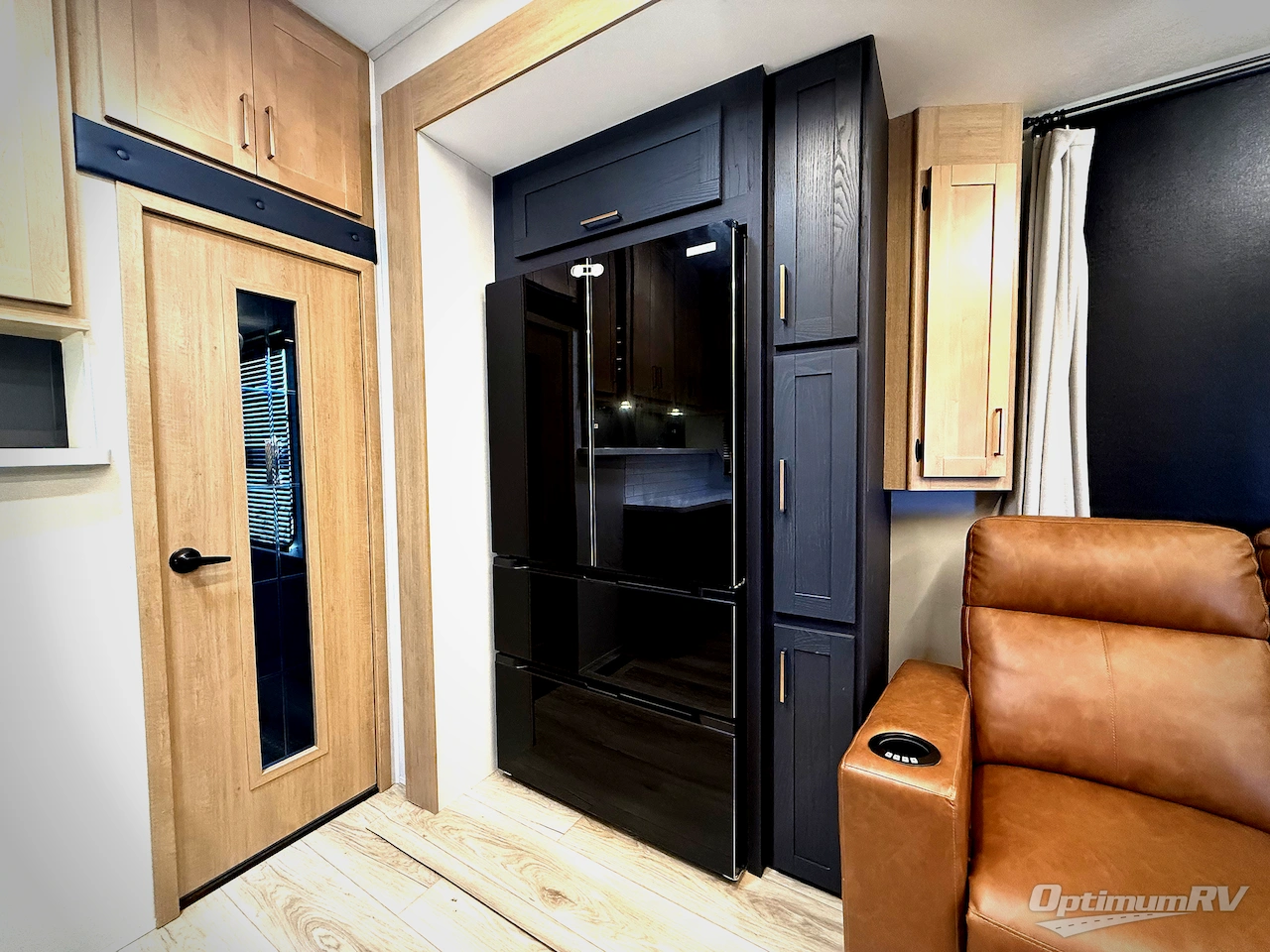 2025 Heartland Cyclone 4270 Photo 7