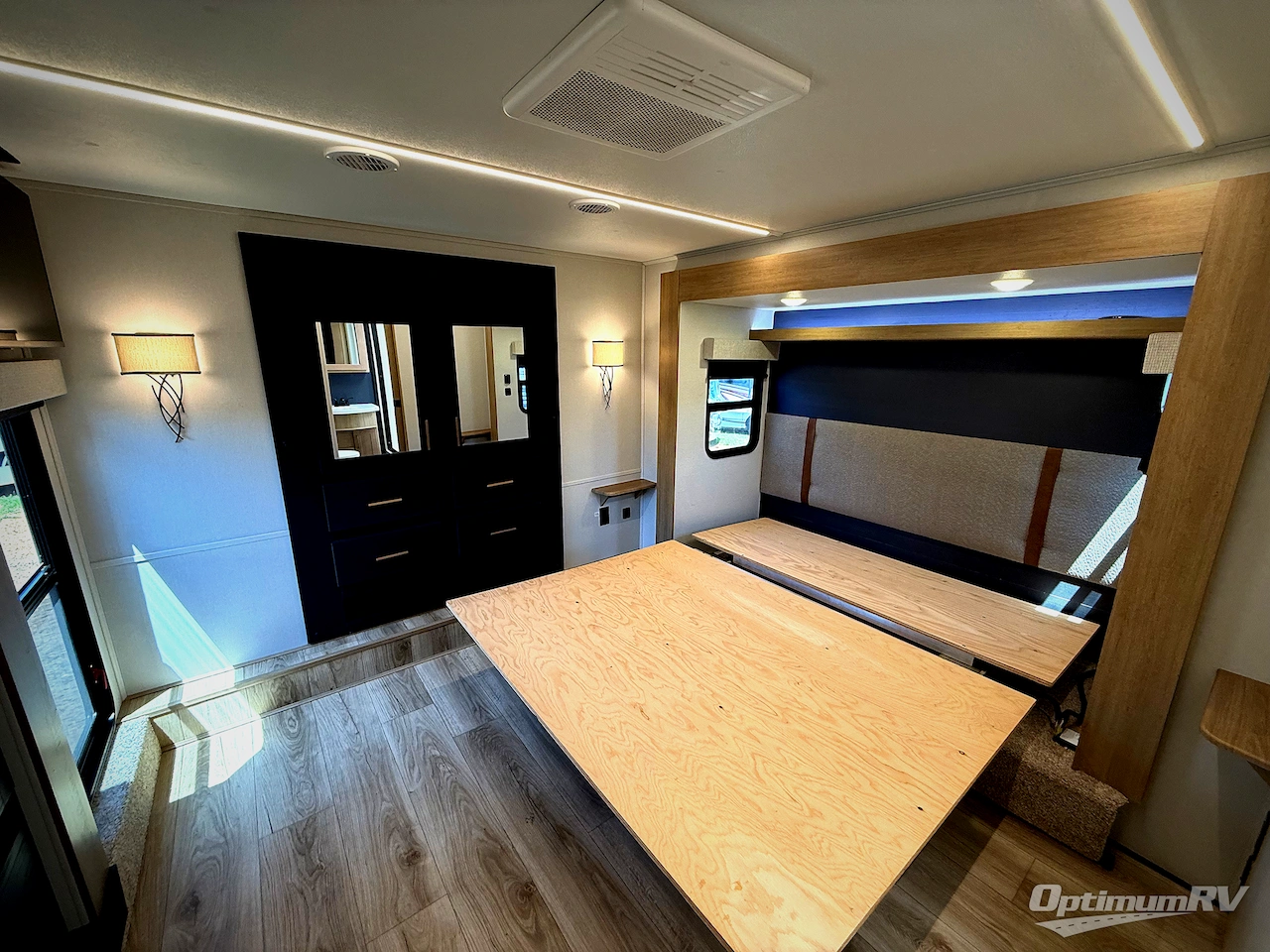 2025 Heartland Cyclone 4270 Photo 17