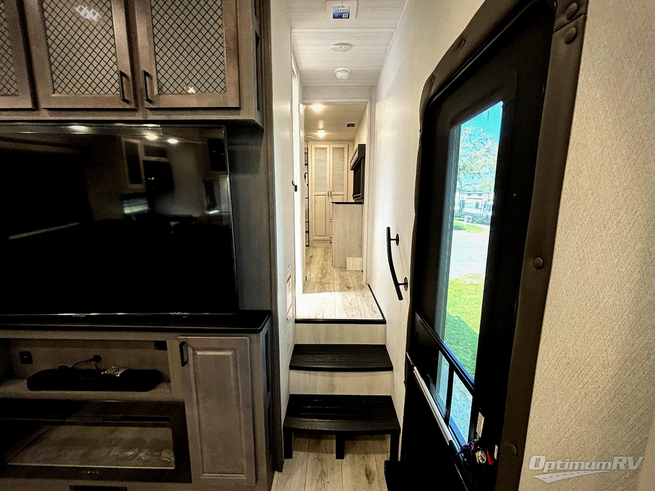 2025 East To West Takoda 399TH Photo 7