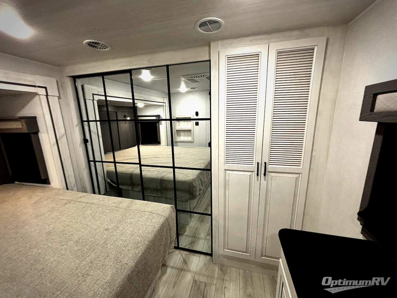 2025 East To West Takoda 399TH Photo 10