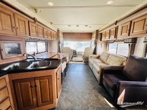 2012 Itasca Suncruiser 37F RV Photo 2