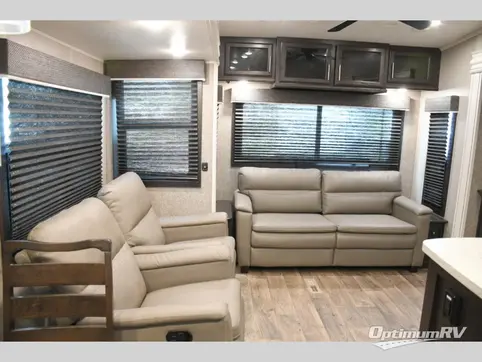 2019 Jayco Eagle 321RSTS RV Photo 3