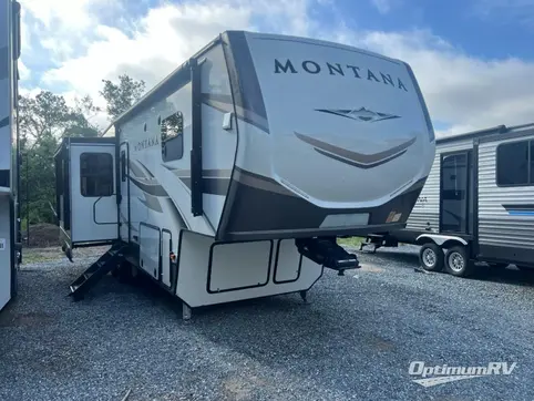 Used 2020 Keystone Montana 3120RL Featured Photo