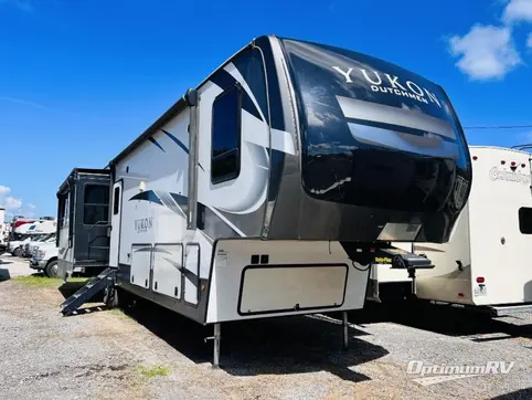 Used 2021 Dutchmen RV Yukon 400RL Featured Photo