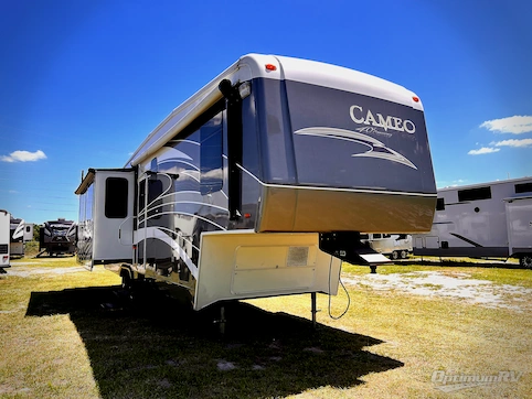 Used 2009 Carriage Cameo 37RES Featured Photo