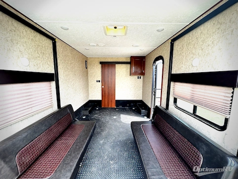 2017 Prime Time Fury 2912X RV Photo 4
