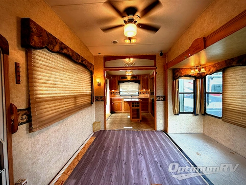 2007 Keystone Montana 3500RL RV Photo 2