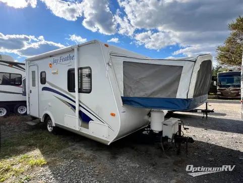 Used 2010 Jayco Jay Feather Ex-Port 17Z Featured Photo