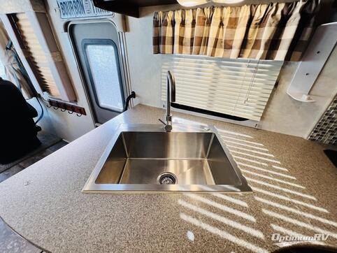 2014 Coachmen Mirada 34BH RV Photo 3