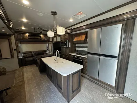 2019 Keystone alpine 3650RL RV Photo 2