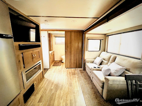 2021 Gulf Stream Envision 258RB RV Photo 2