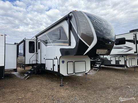 New 2025 Keystone RV alpine 3011CK Featured Photo